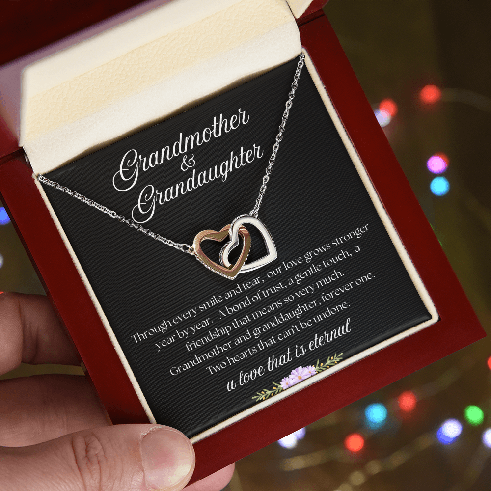 Grandmother & Granddaughter Necklace – Meaningful Gift of Eternal Love